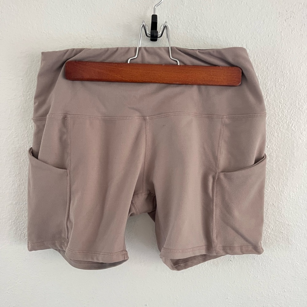 Women's Tan Yoga Bike Shorts